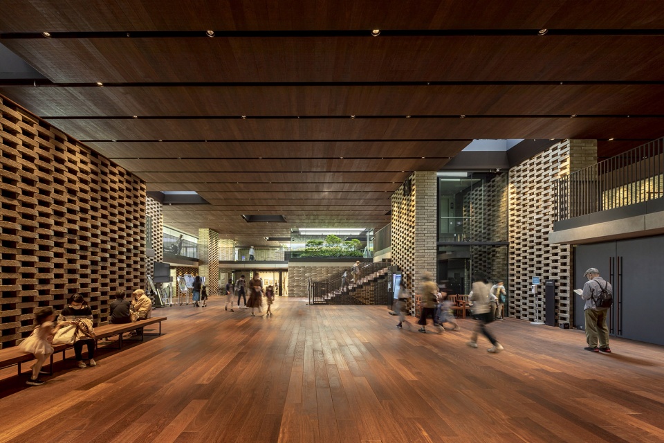 Hirakata Performing Visual Arts Center by Nikken Sekkei Ltd