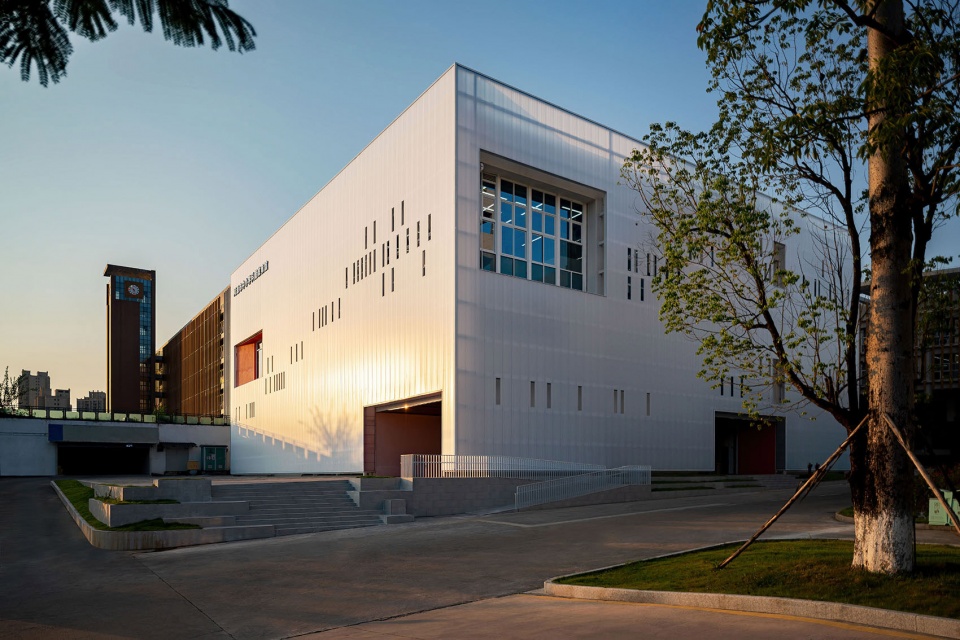 Heyuan Museum of Popular Science Education for K 12s by Tao Zhi Studio Architectural Design and Research Institute of SCUT