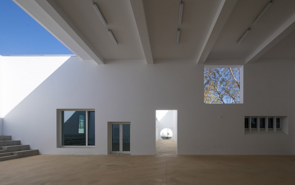 eb 36 school by jose adriao arquitectos