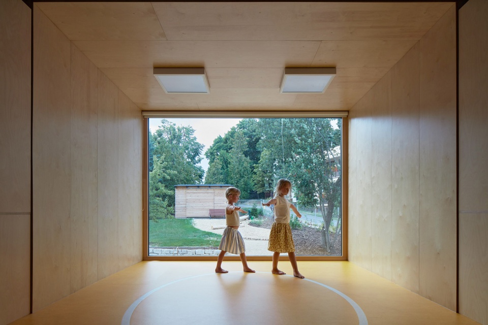montessori kindergarten jablonec nad nisou by mjolk architekti projektovy atelier david