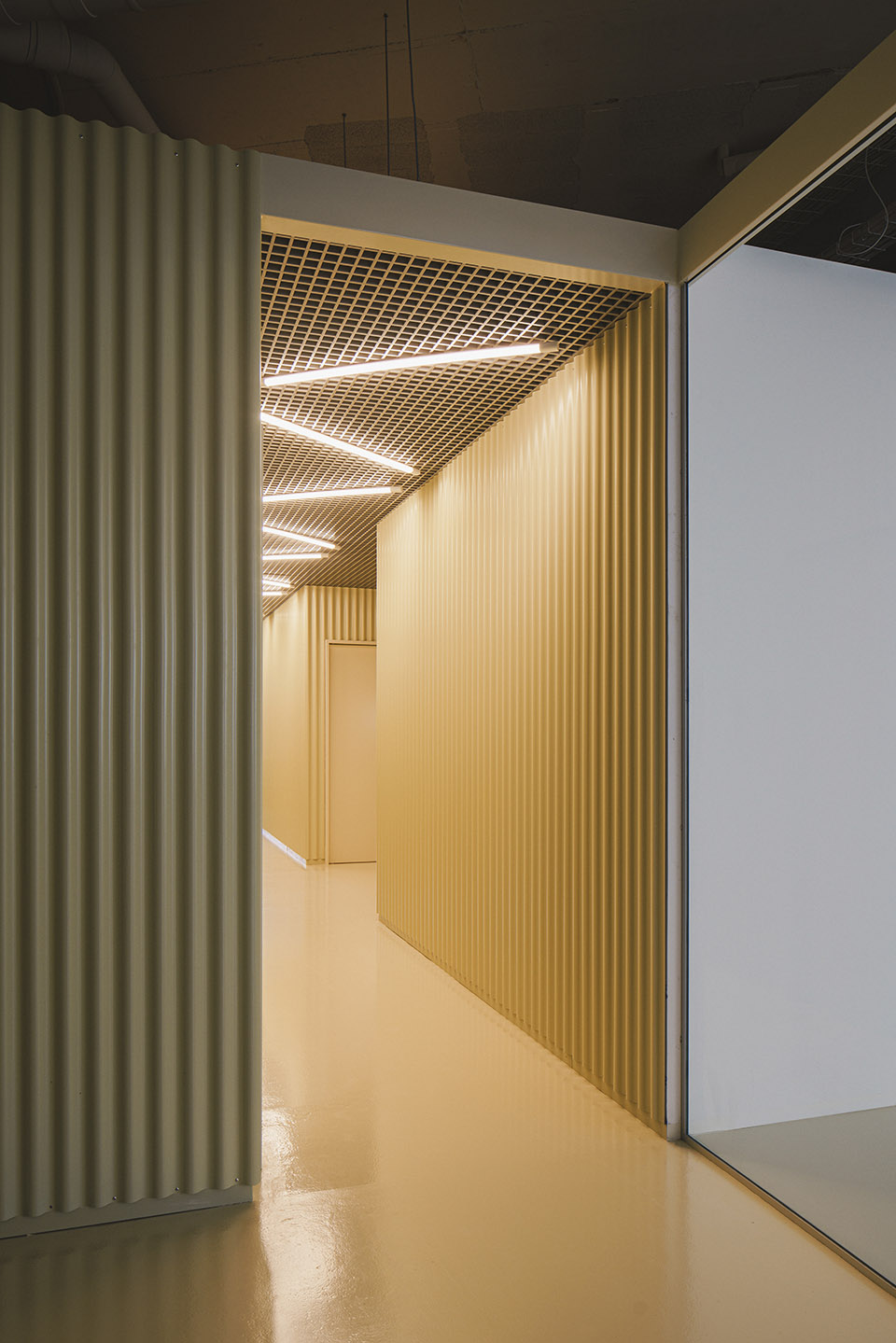 Breakers Sports Clinic by Club Studio 谷德设计网