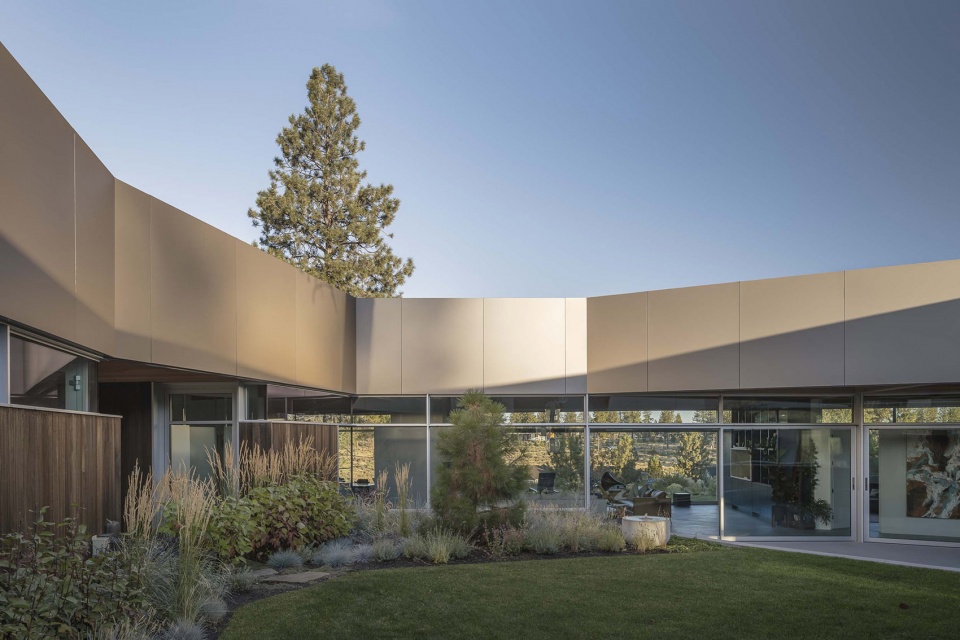 M1 House by Malaspina Design