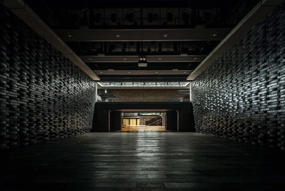 Hirakata Performing Visual Arts Center by Nikken Sekkei Ltd