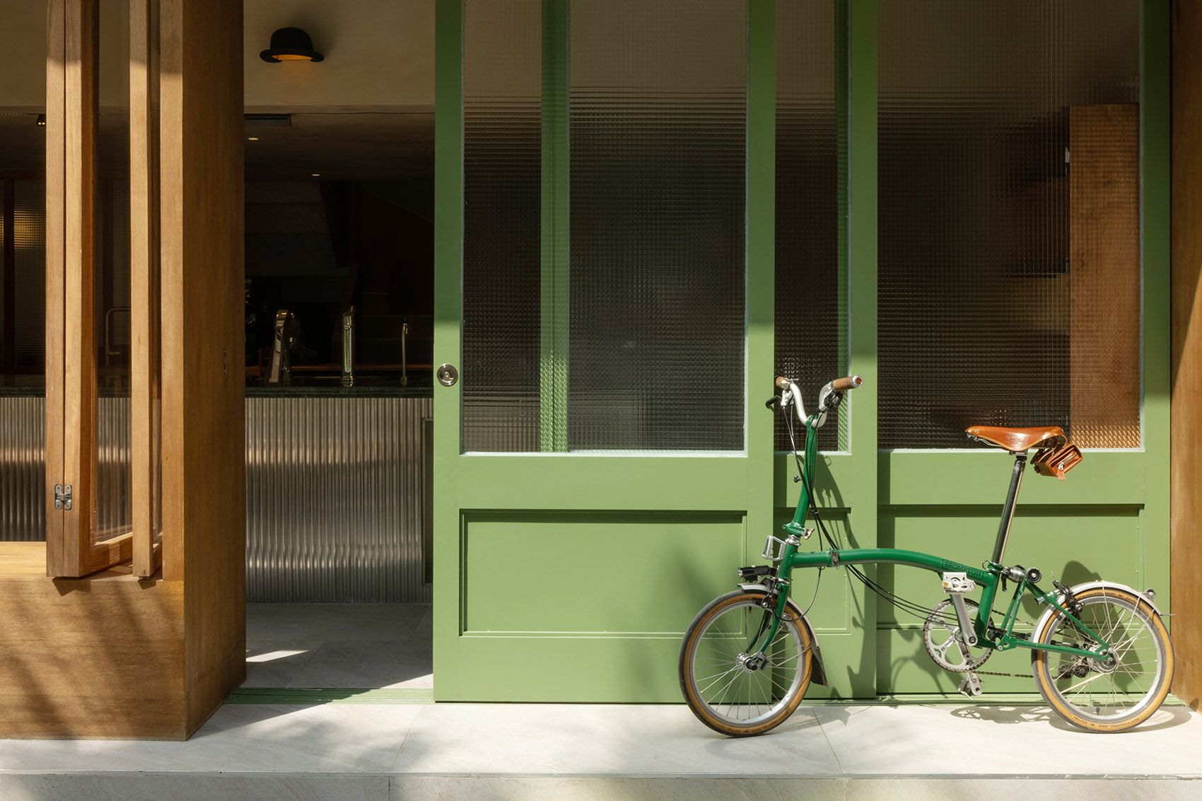 Stamp Cafe by wooom studio 谷德设计网