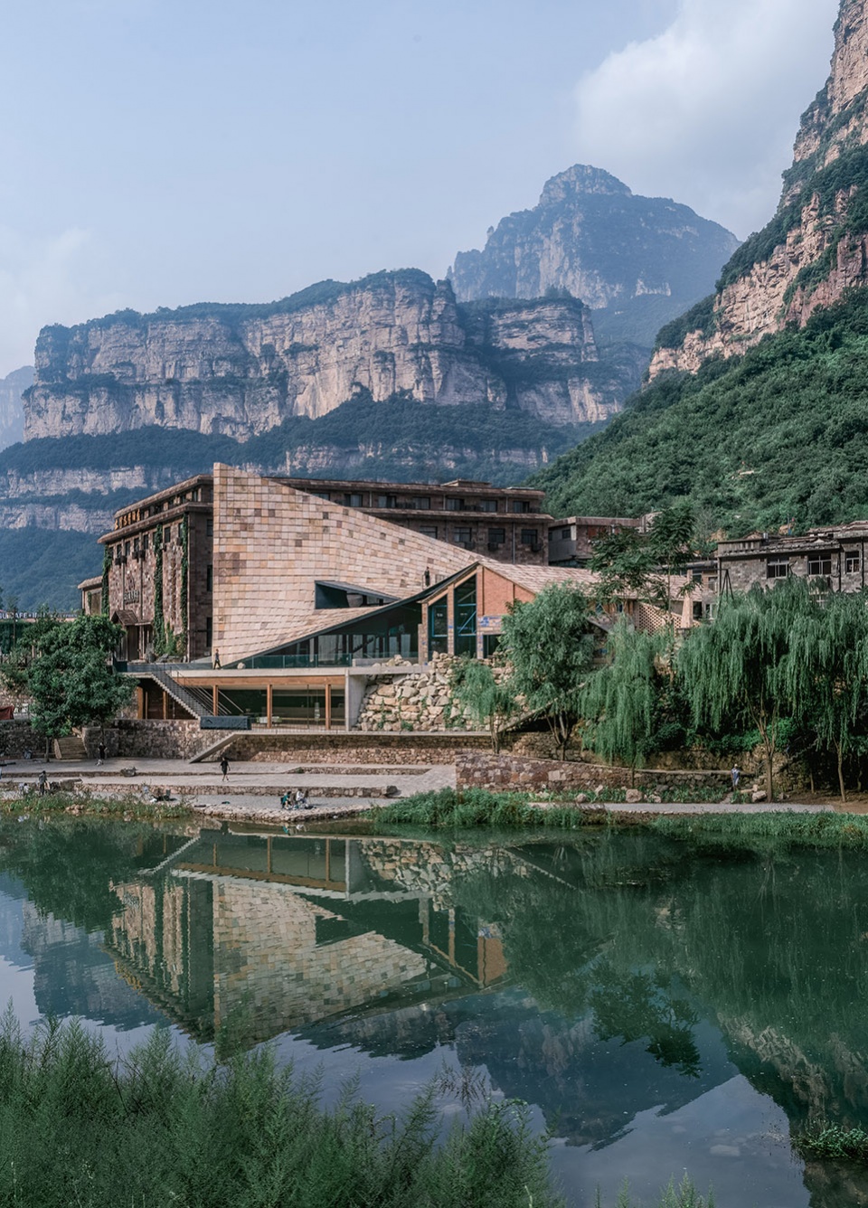 taihang xinyu art museum by wang chong studio