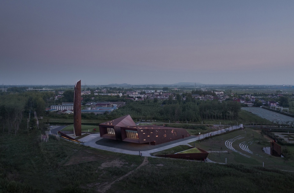 yangtze river crossing campaign memorial park by atelier zhou ling