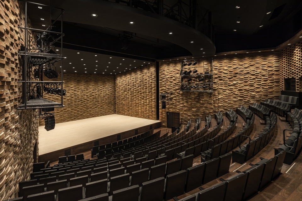 Hirakata Performing Visual Arts Center by Nikken Sekkei Ltd