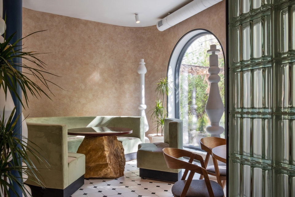 Coffee Shop by STUDIO SHOO
