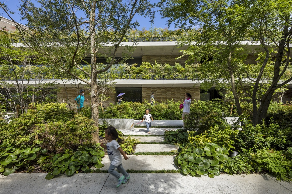 Hirakata Performing Visual Arts Center by Nikken Sekkei Ltd