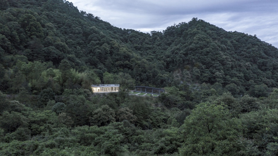 qinlin suji lone m hidden bookstore lone m cafe by studio qi architects