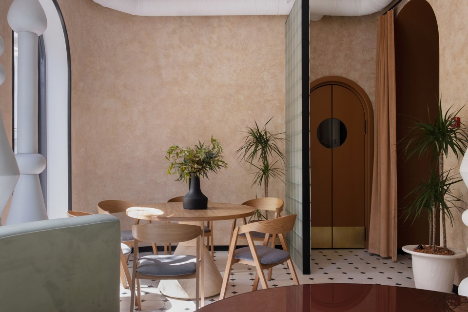 Coffee Shop by STUDIO SHOO