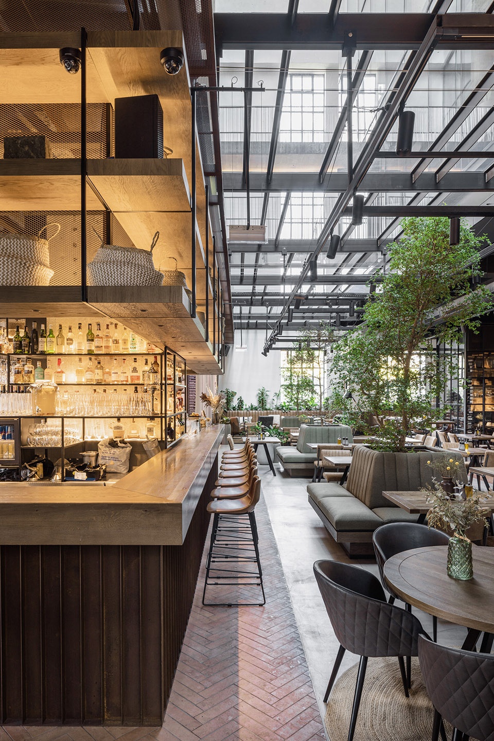 werk restaurant BEEF ARCHITEKTI