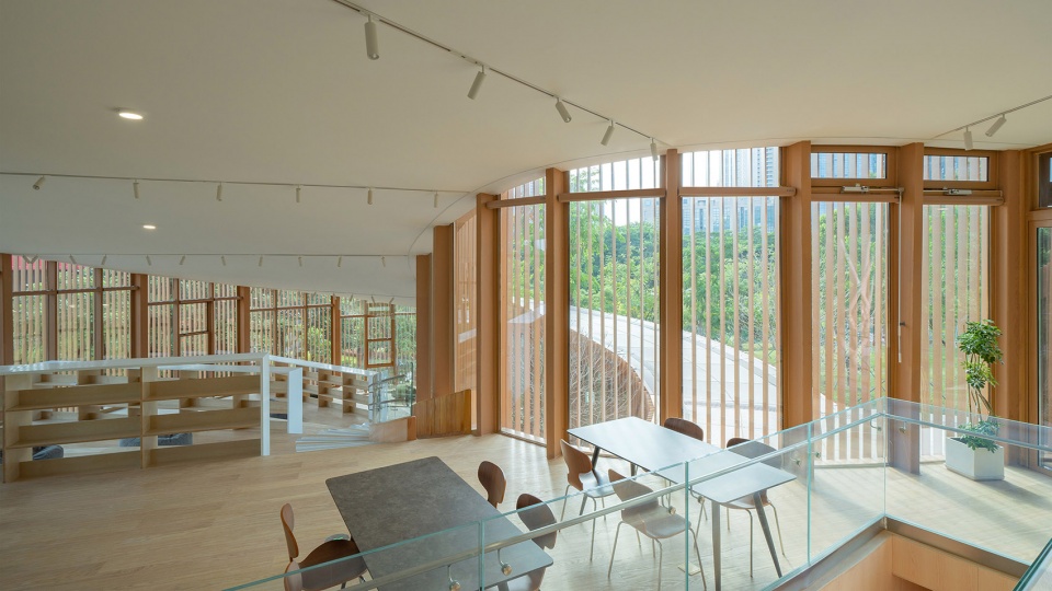 Serpentine Bookhouse China by ATELIER XI
