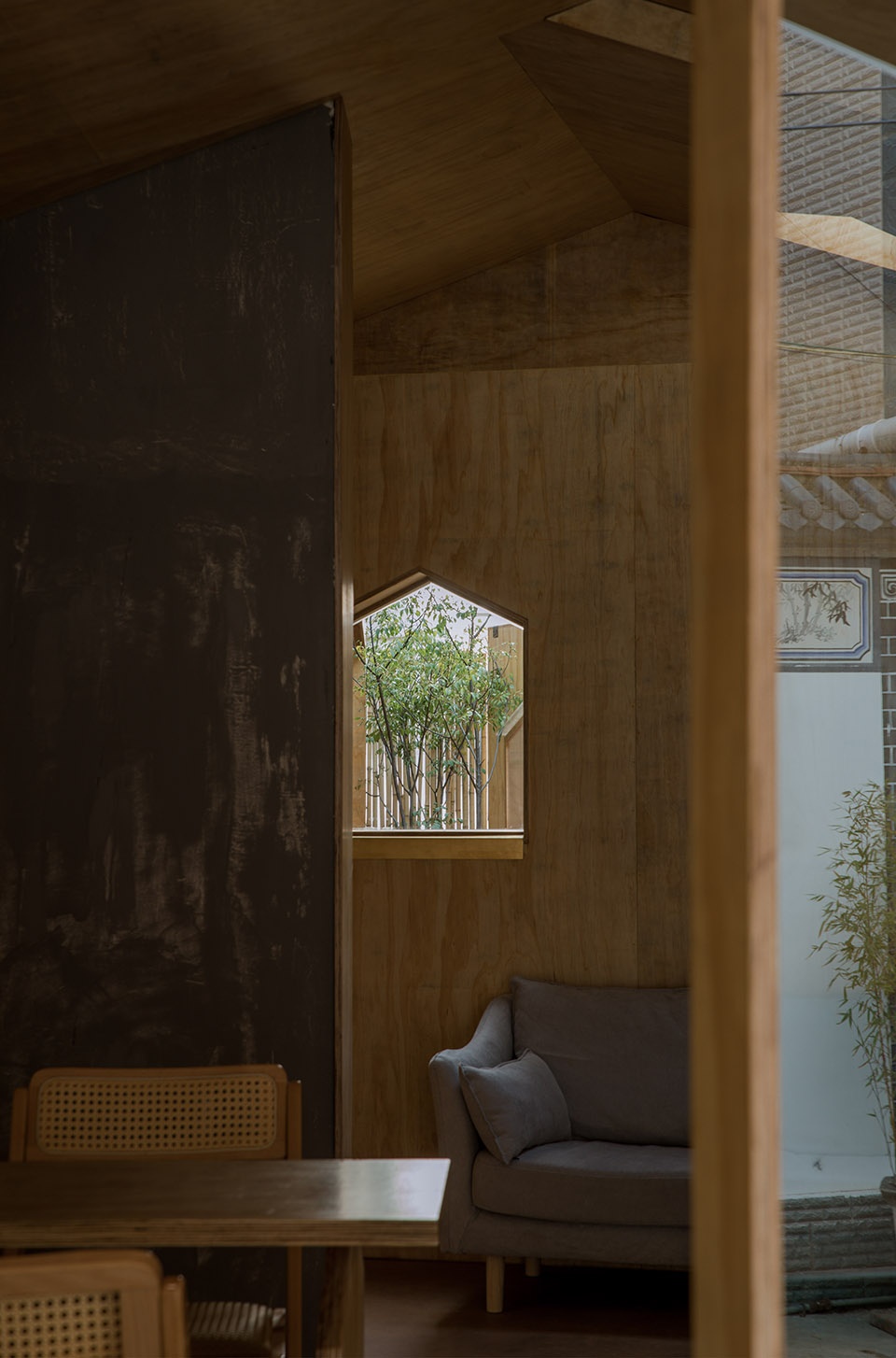Yusan Cafe China by Edge Architects