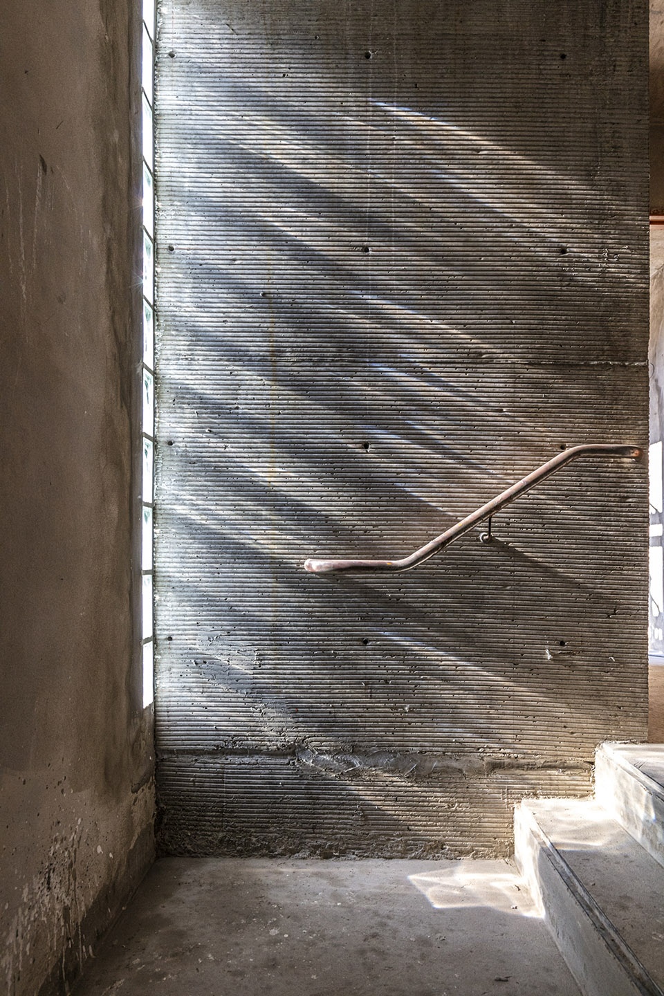 M 5606 by Arqtipo Arq Juan Pablo Negro