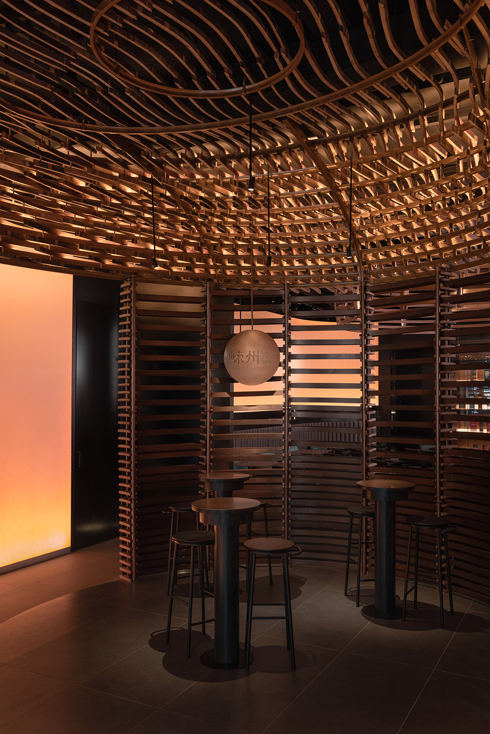 Laizhou Bar by RooMoo - 谷德设计网