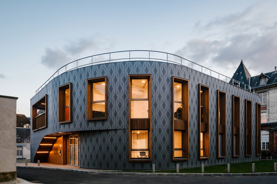 Saint Louis kindergarten Janez Nguyen Architects