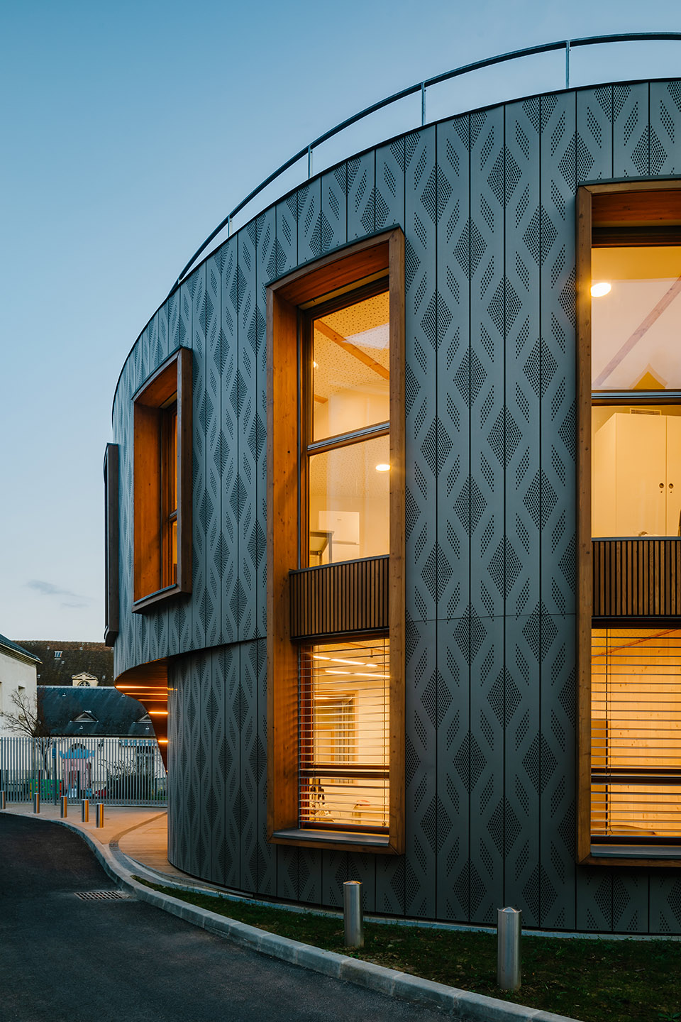 SaintLouis kindergarten by Janez Nguyen Architects 谷德设计网