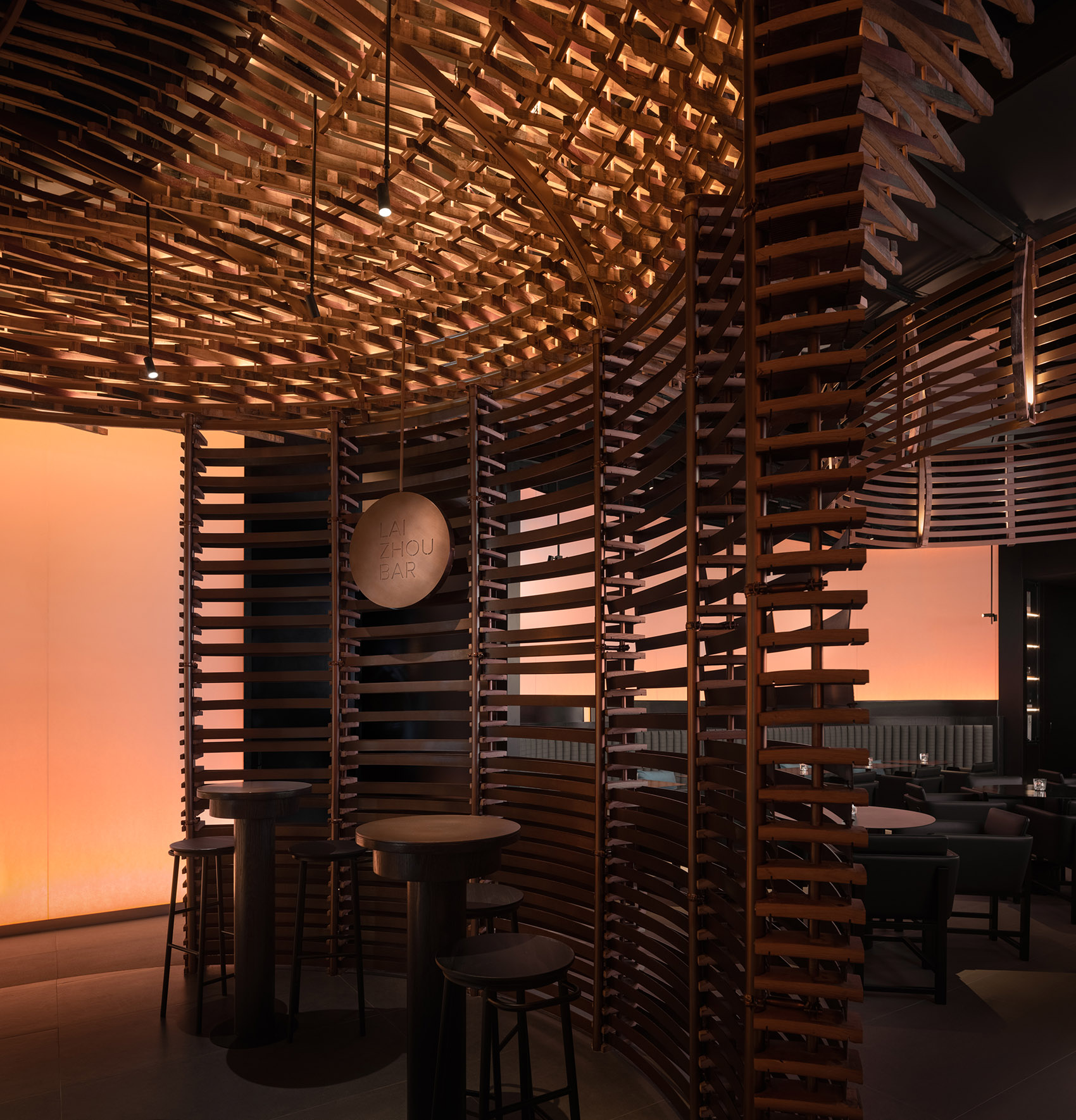 Laizhou Bar by RooMoo - 谷德设计网