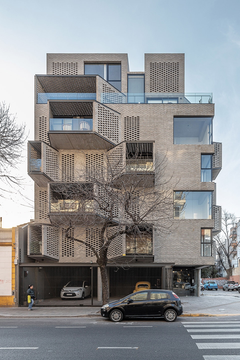 M 5606 by Arqtipo Arq Juan Pablo Negro