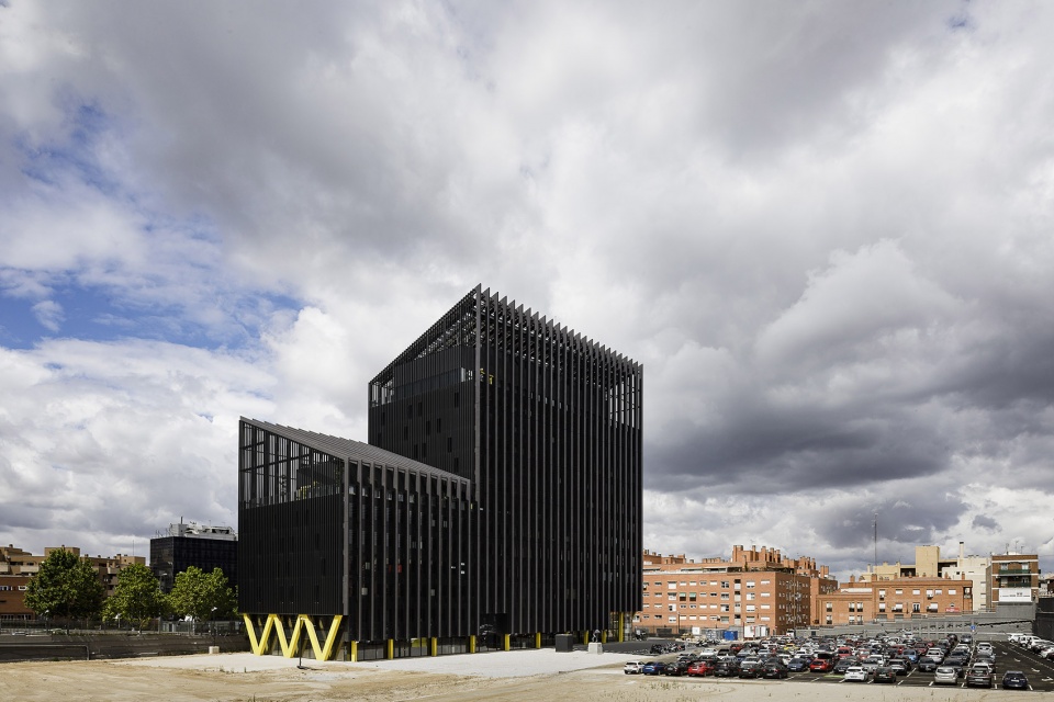 metro de madrid headquarters and transport complex
