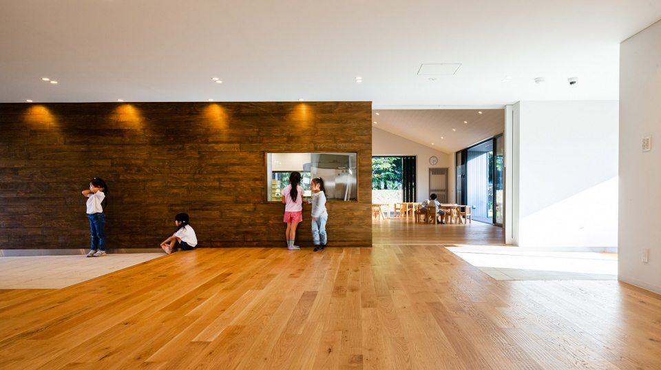 ub nursery by hibinosekkei youji no shiro kids design labo