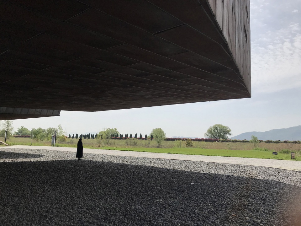 yangtze river crossing campaign memorial park by atelier zhou ling