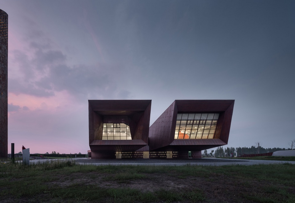 yangtze river crossing campaign memorial park by atelier zhou ling