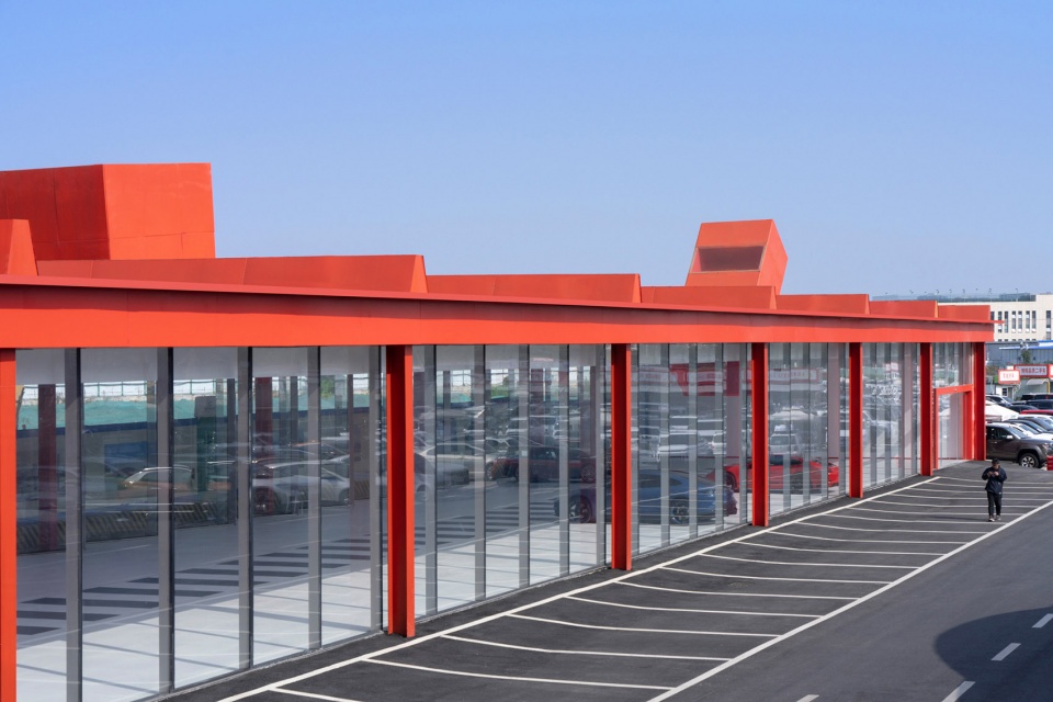 chengdu hongmeng car showroom by clou