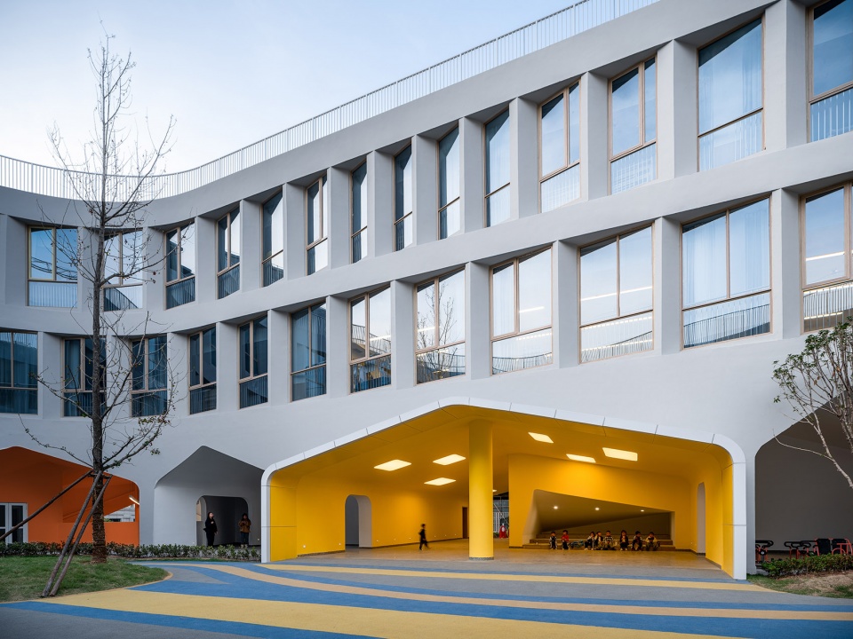quzhou kecheng jiaogong kindergarten by lycs architecture