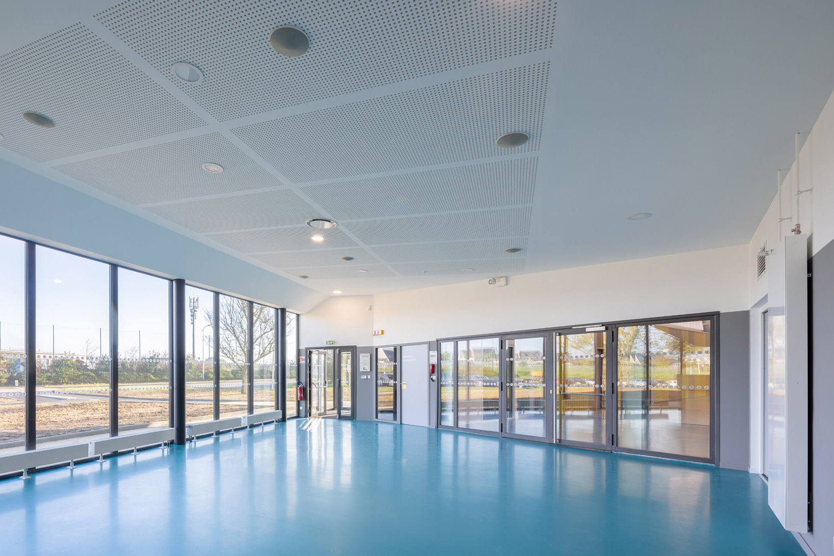 Renovation and extension of the Coum sports complex by ENO Architectes