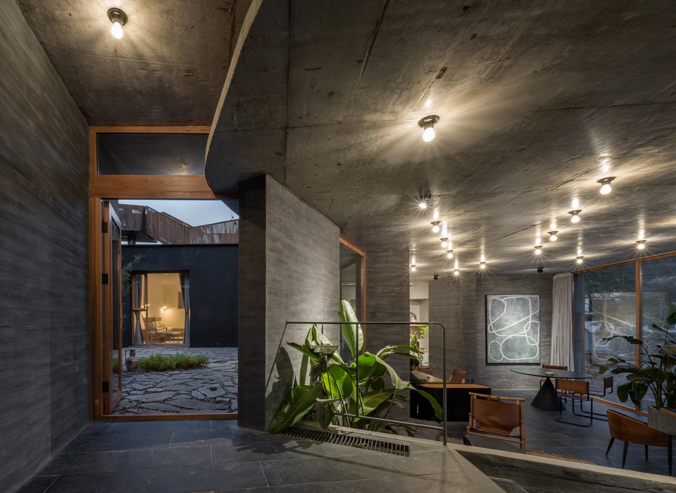 chaos is a ladder by dl atelier