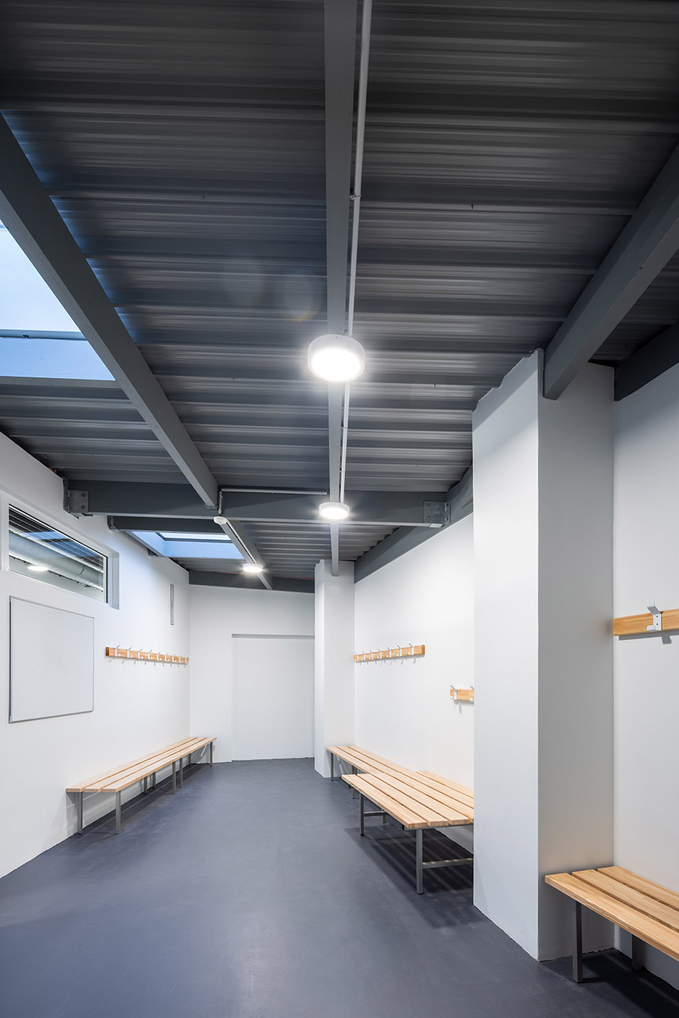 Renovation and extension of the Coum sports complex by ENO Architectes