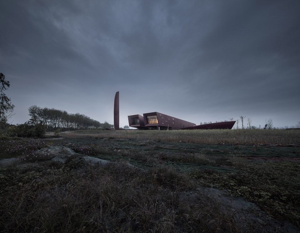 yangtze river crossing campaign memorial park by atelier zhou ling