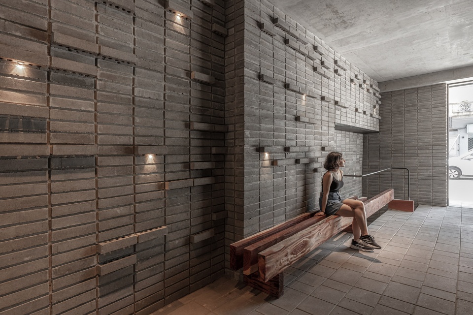 M 5606 by Arqtipo Arq Juan Pablo Negro