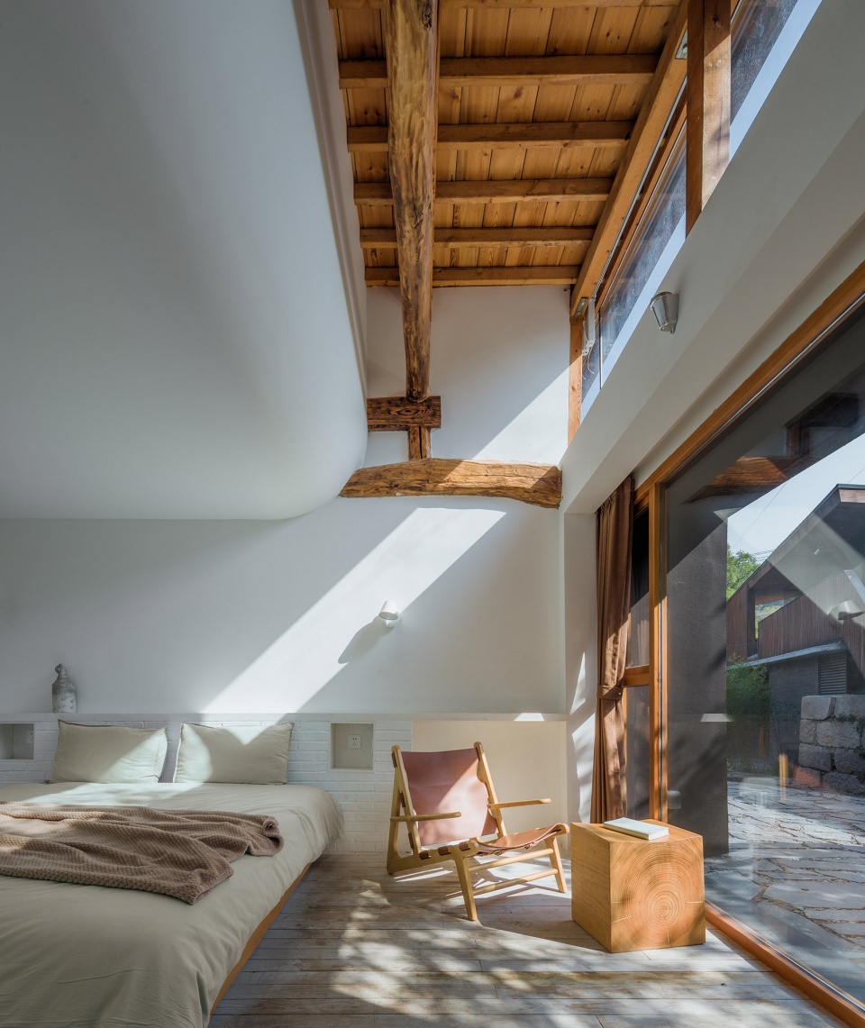 chaos is a ladder by dl atelier