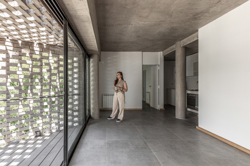 M 5606 by Arqtipo Arq Juan Pablo Negro