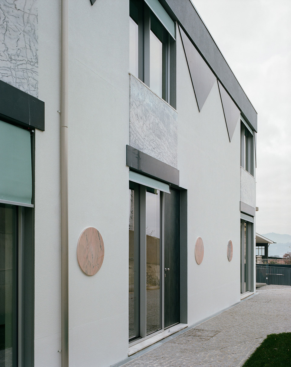 Houses of Cards by Fala Atelier 谷德设计网