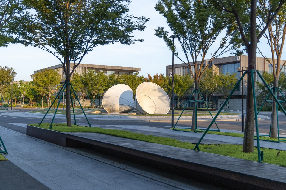 north office park of zhejiang university international campus in haining by la design
