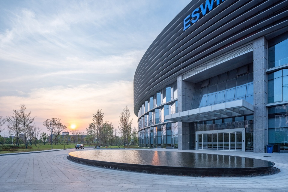 north office park of zhejiang university international campus in haining by la design