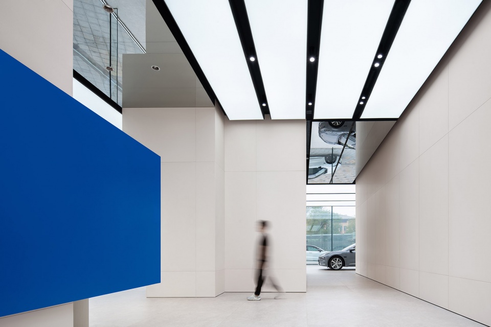 ZEEKR Center极氪中心 西安南湖金座店,陕西 / MOC DESIGN OFFICE