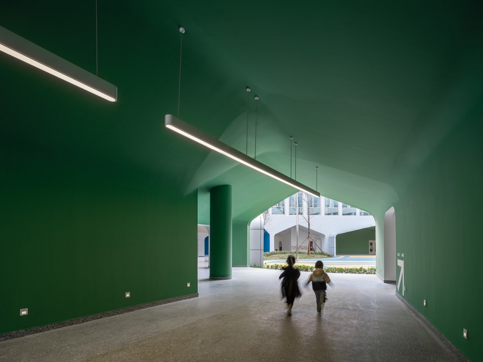 quzhou kecheng jiaogong kindergarten by lycs architecture