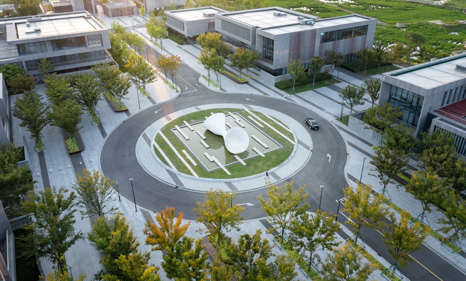 north office park of zhejiang university international campus in haining by la design