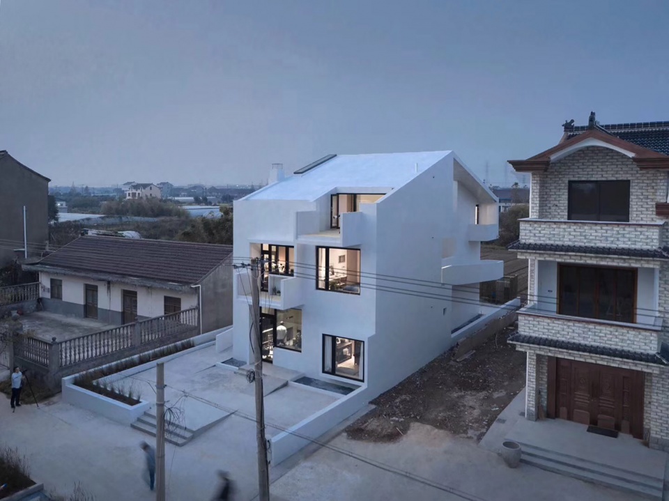 Architectural concretesuper weatherproof repair and protection process 43