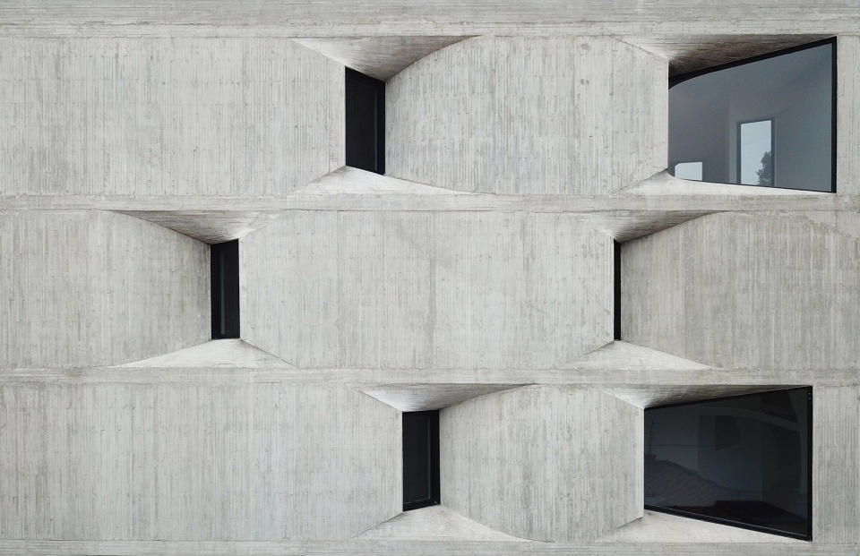 DL1310 by Michan Architecture