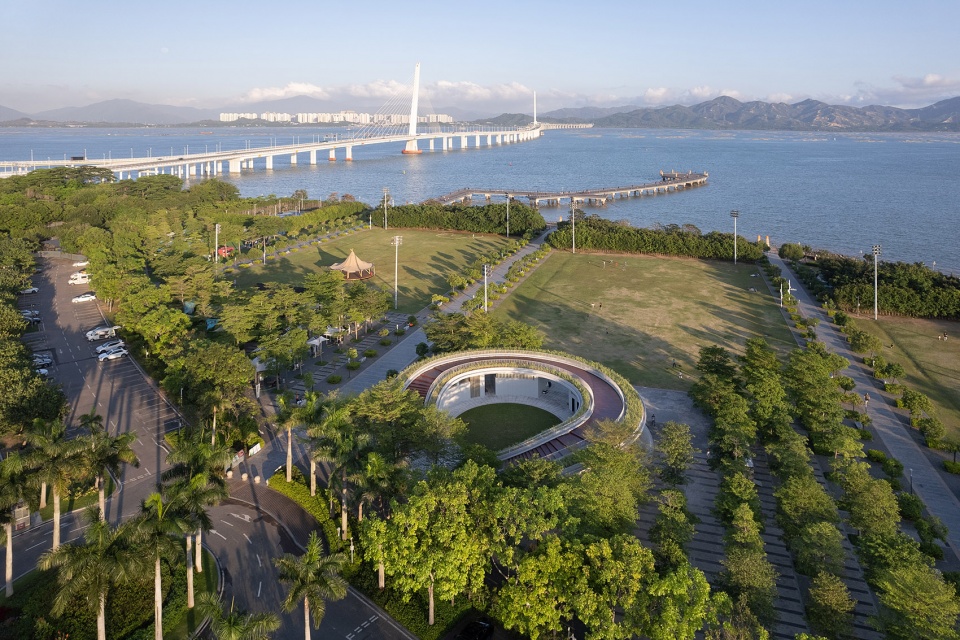Design of Public Toilet in Shenzhen Bay Haifeng Sports Square China by CCDI GROUP 21 STUDIO