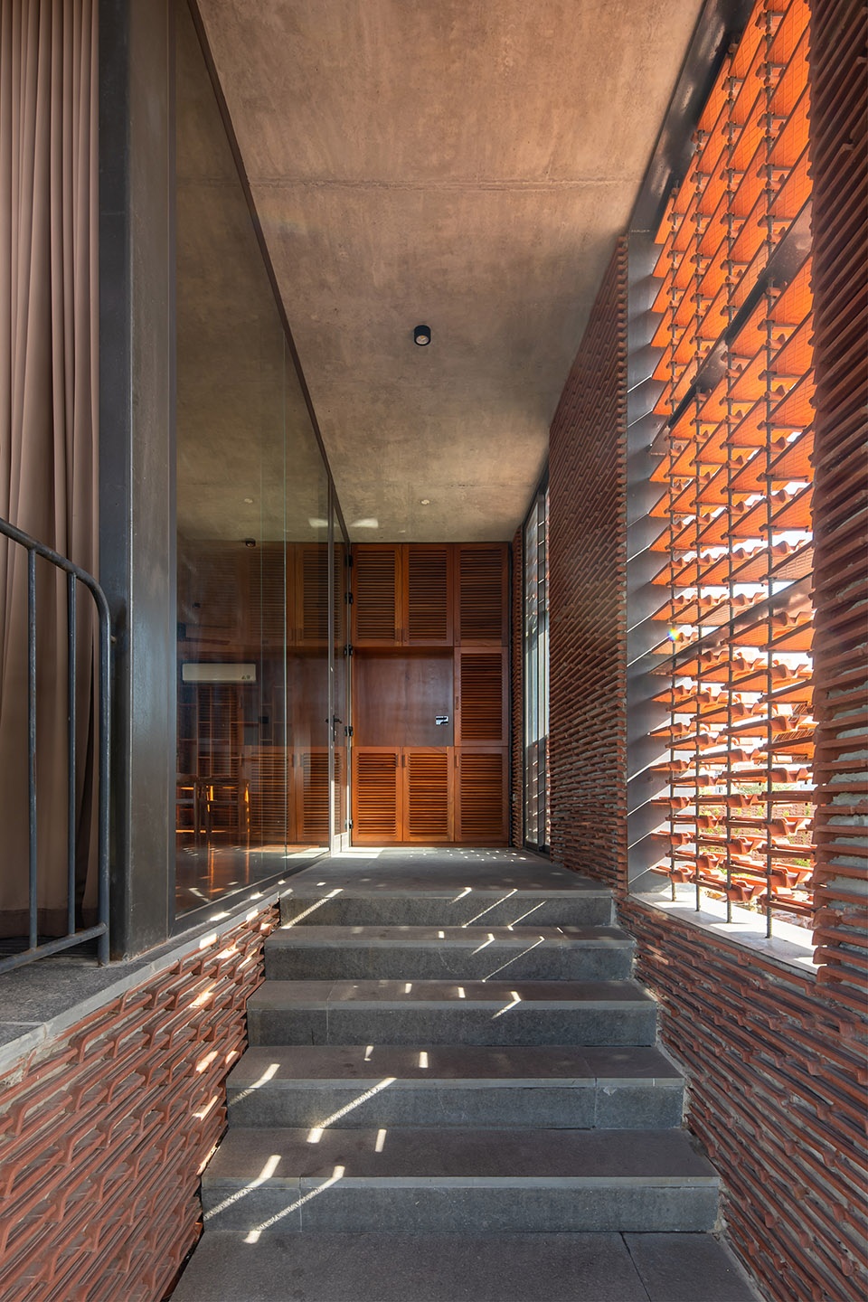 Tile Nest by H P Architects