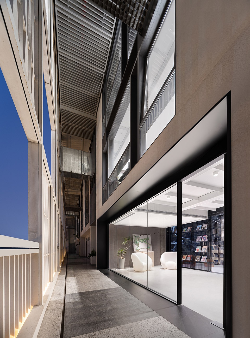 frame china office by archstudio and ufo media lab