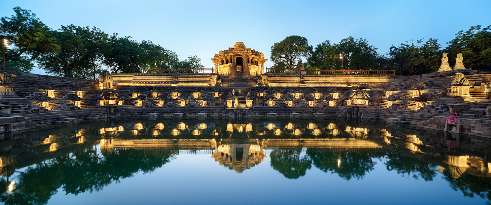 lighting-design-of-sun-temple-of-modhera-by-ildl