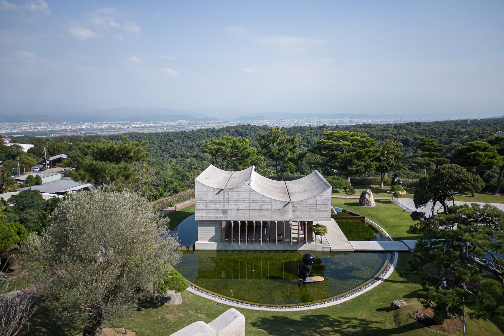 Watermoon Tea House by Behet Bondzio Lin Architekten 谷德设计网